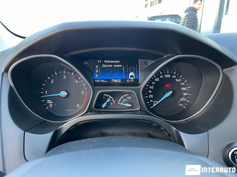 2018 Ford Focus — Miniatură 8