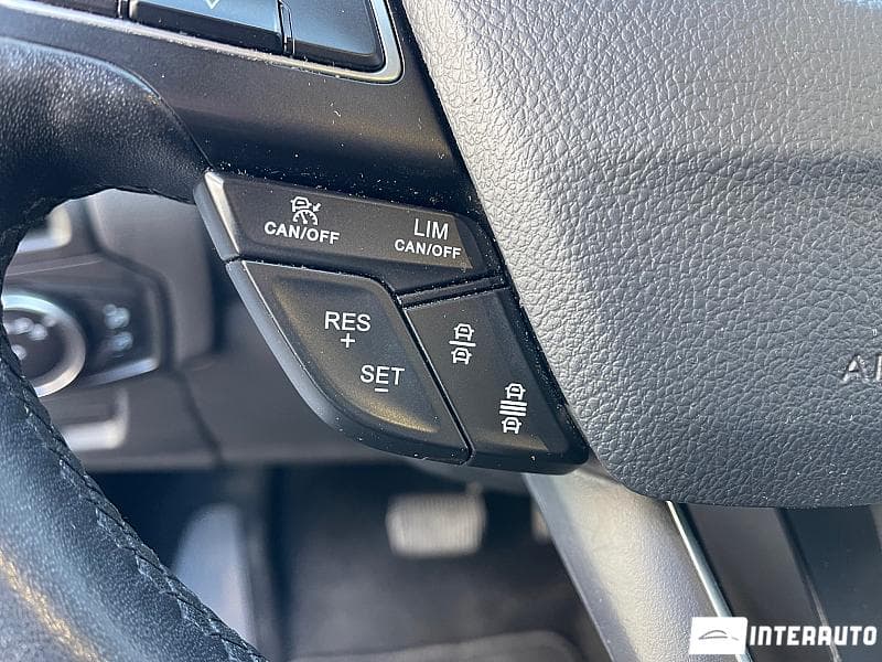 2018 Ford Focus — Miniatură 13