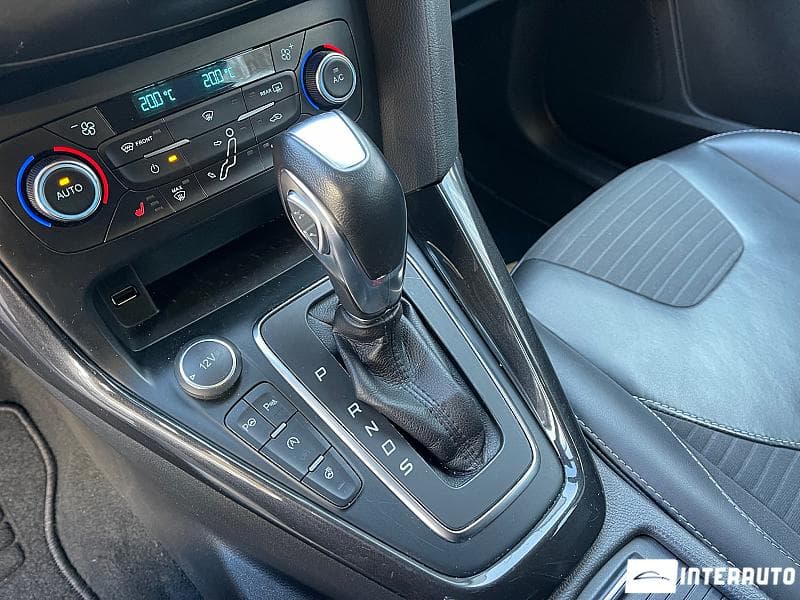 2018 Ford Focus — Miniatură 11