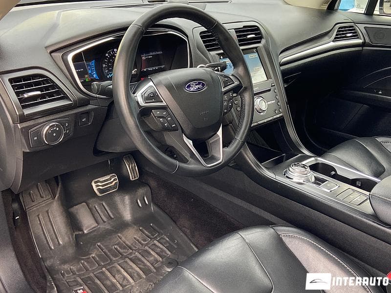 2017 Ford Fusion — Miniatură 10
