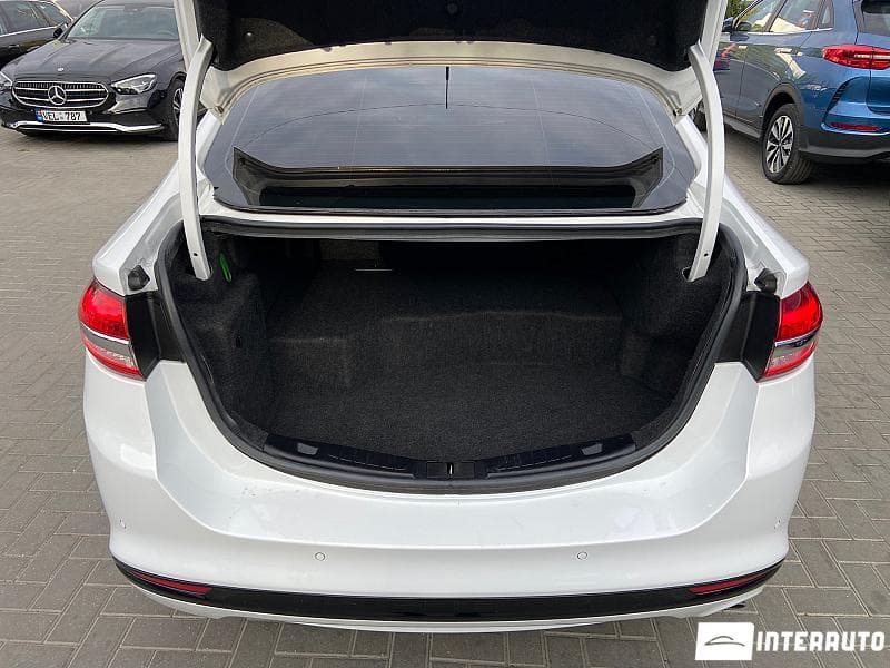 2017 Ford Fusion — Miniatură 5