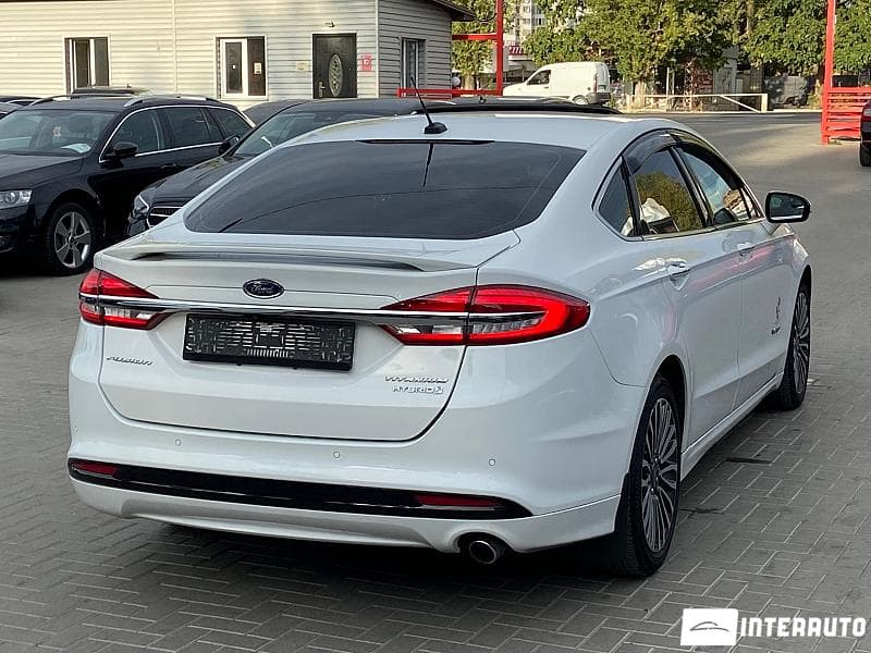 2017 Ford Fusion — Miniatură 2