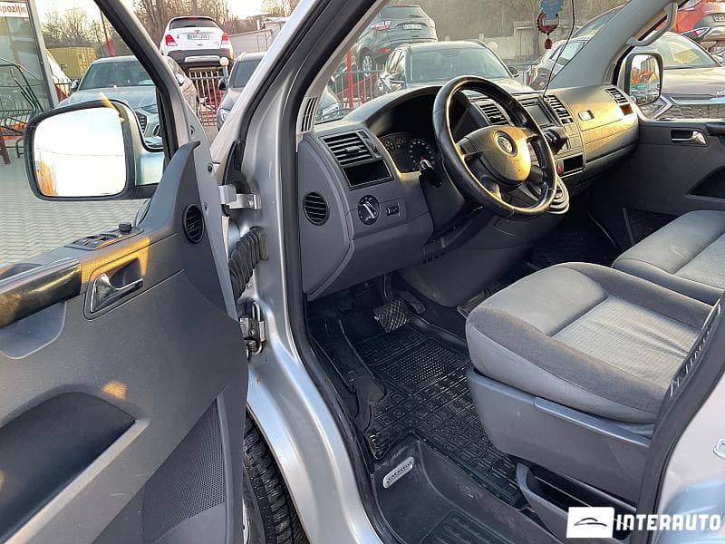 2008 Volkswagen Transporter — Miniatură 7