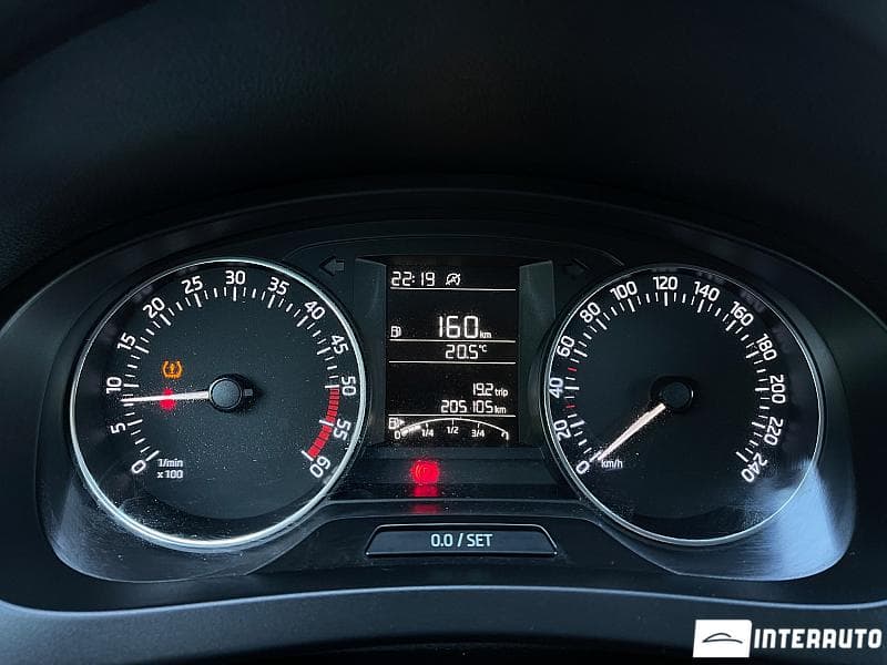 2015 Skoda Rapid — Miniatură 10