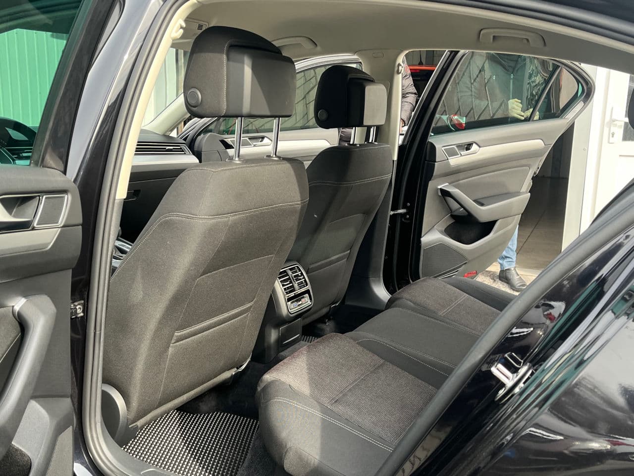 Volkswagen Passat 2015 — Миниатюра 16