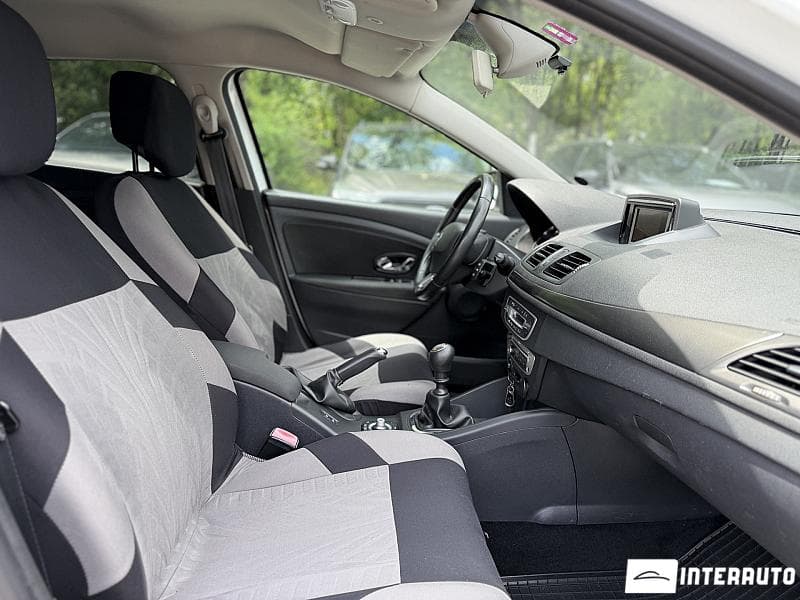 2015 Renault Megane — Miniatură 18