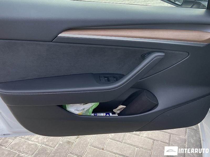 2021 Tesla Model 3 — Miniatură 5
