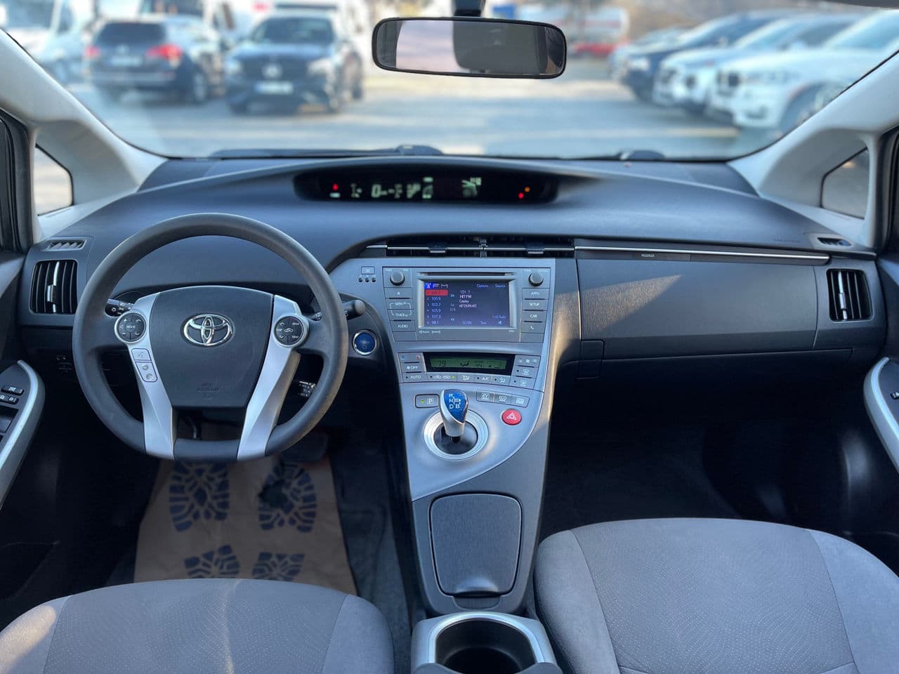 Toyota Prius 2015 — Миниатюра 10