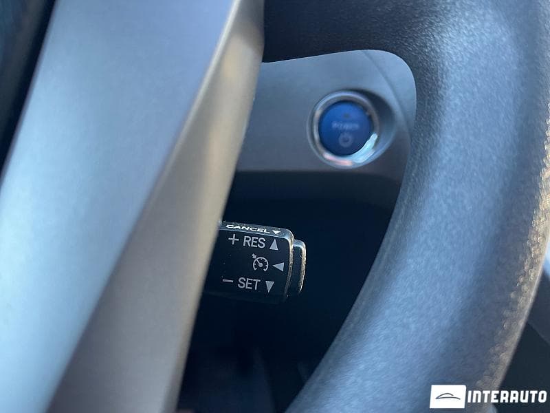 Toyota Prius 2015 — Миниатюра 12
