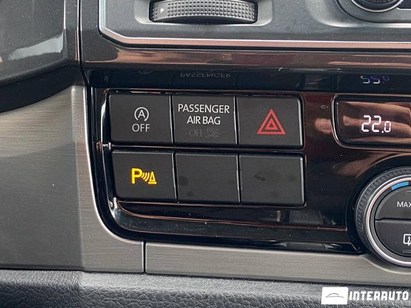2015 Volkswagen Multivan — Miniatură 16