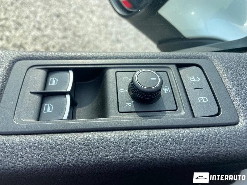 2015 Volkswagen Multivan — Miniatură 9