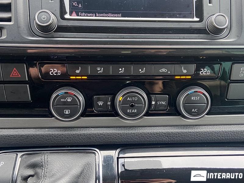 2015 Volkswagen Multivan — Miniatură 17