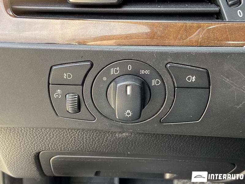 2006 BMW 525 — Miniatură 11