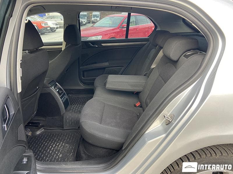2009 Skoda Superb — Miniatură 13