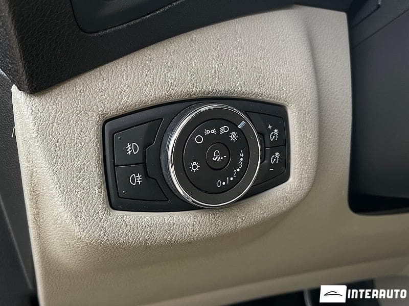 2015 Ford Tourneo Connect — Miniatură 8