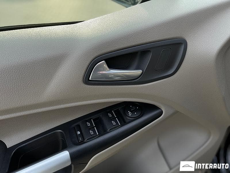 2015 Ford Tourneo Connect — Miniatură 7