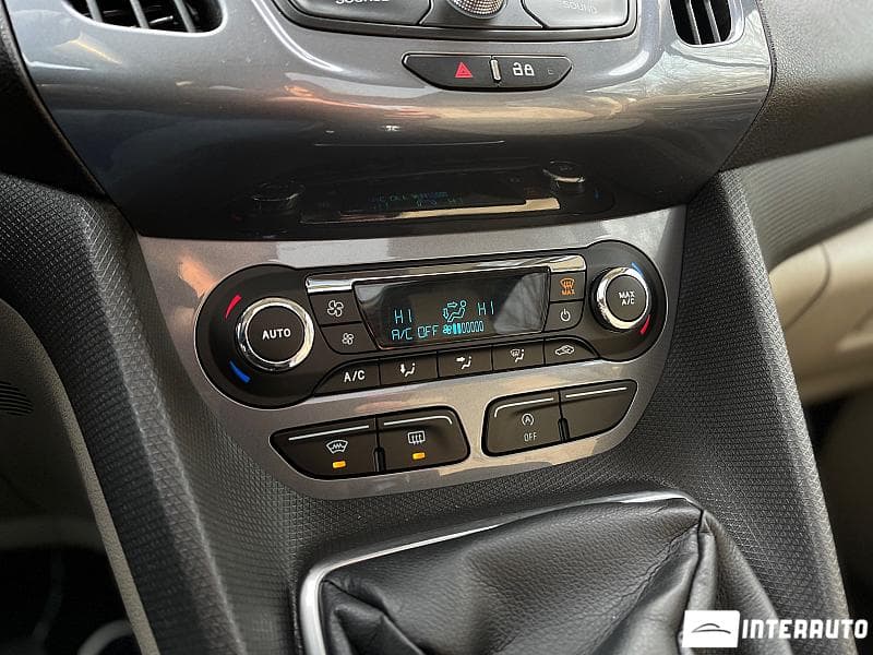 2015 Ford Tourneo Connect — Miniatură 15