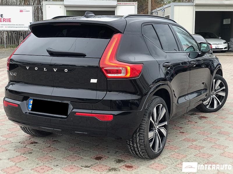 2021 Volvo XC 40 — Miniatură 4