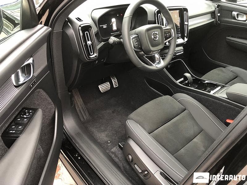 2021 Volvo XC 40 — Miniatură 8