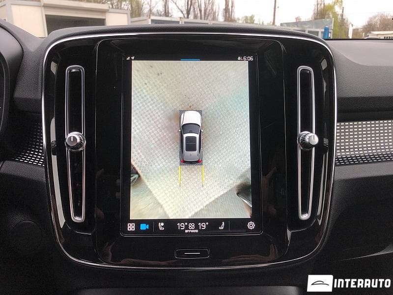 2021 Volvo XC 40 — Miniatură 16
