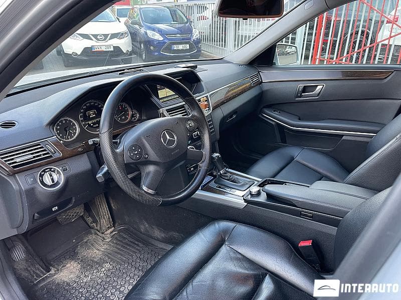 2012 Mercedes E 200 — Miniatură 5
