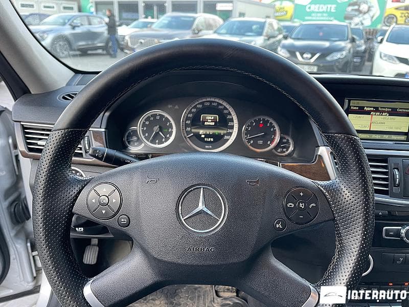 2012 Mercedes E 200 — Miniatură 7