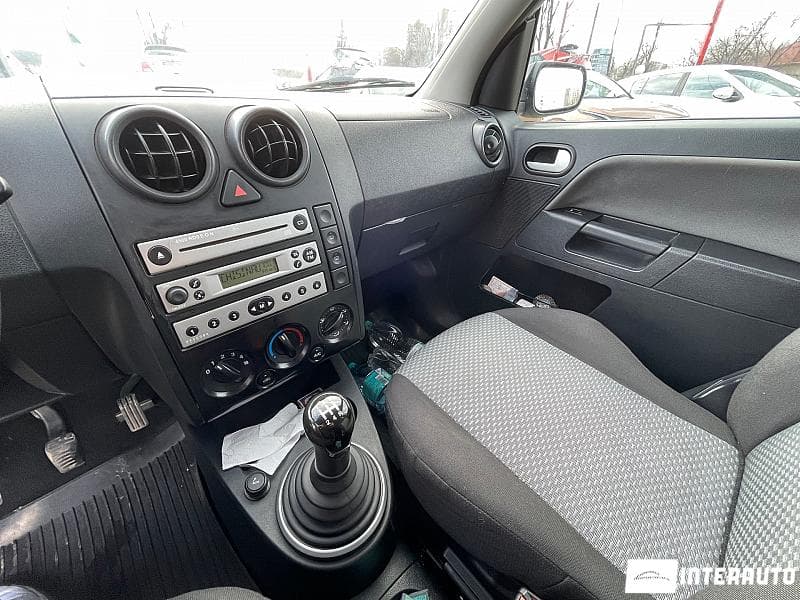 2003 Ford Fusion — Miniatură 12