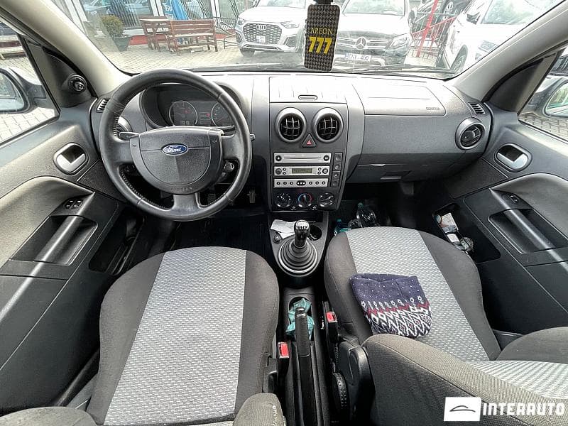 2003 Ford Fusion — Miniatură 13