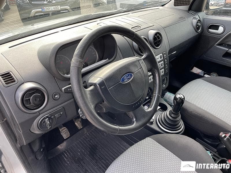 2003 Ford Fusion — Miniatură 9