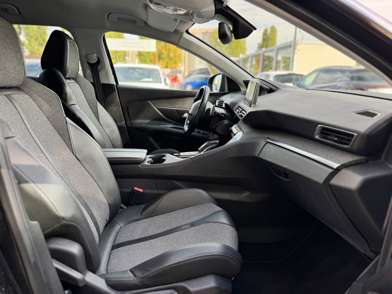 2019 Peugeot 3008 — Miniatură 21