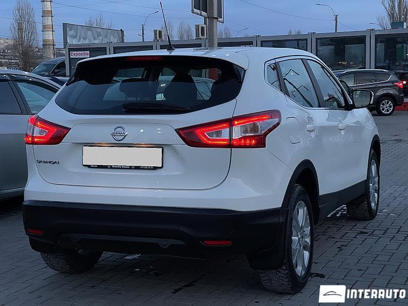 2016 Nissan Qashqai — Miniatură 2