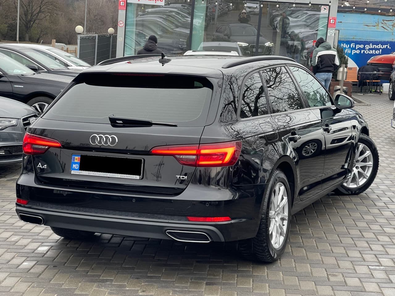 Audi A4 2018 — Миниатюра 3