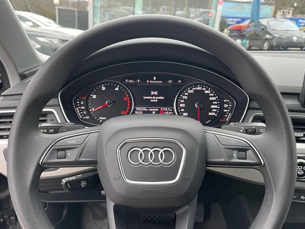 Audi A4 2018 — Миниатюра 10