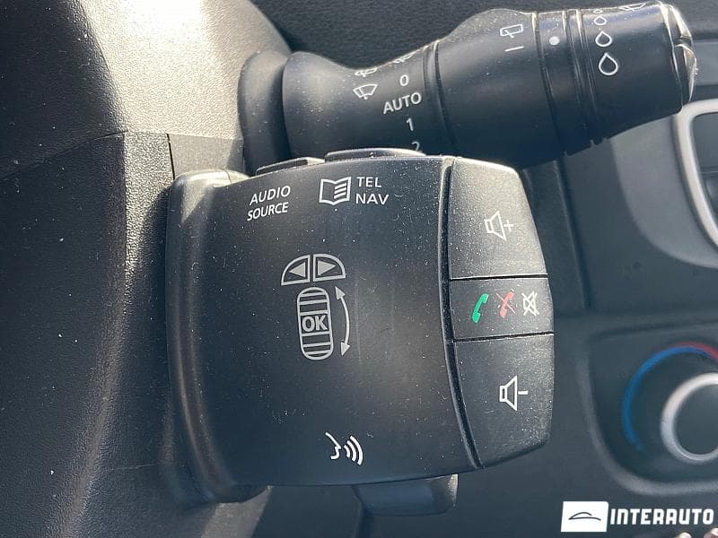 2011 Renault Grand Scenic — Miniatură 8