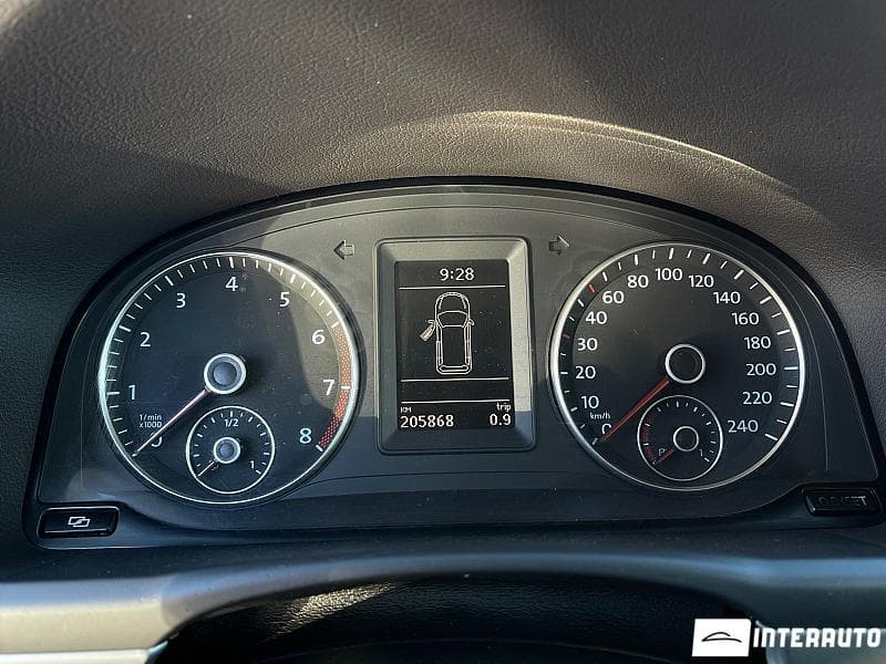 2011 Volkswagen Touran — Miniatură 10