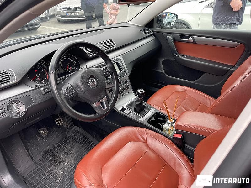 2012 Volkswagen Passat — Miniatură 5