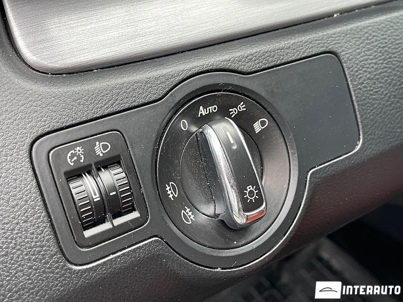 2012 Volkswagen Passat — Miniatură 10