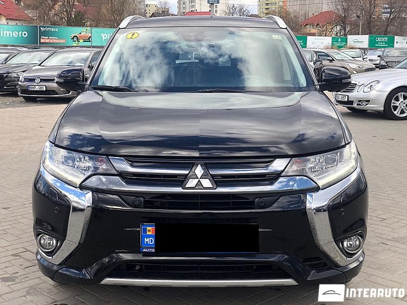 2016 Mitsubishi Outlander — Miniatură 2