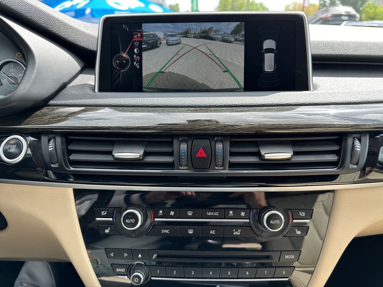BMW X5 4.0e 2016 — Миниатюра 15