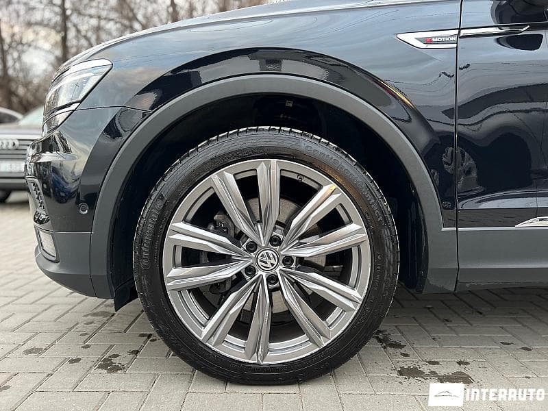 2017 Volkswagen Tiguan — Miniatură 7