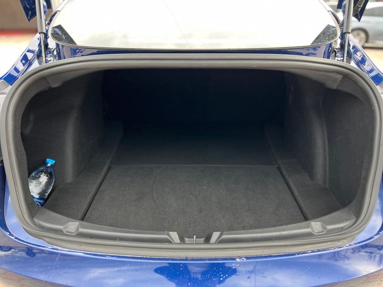 Tesla Model 3 2020 — Миниатюра 20