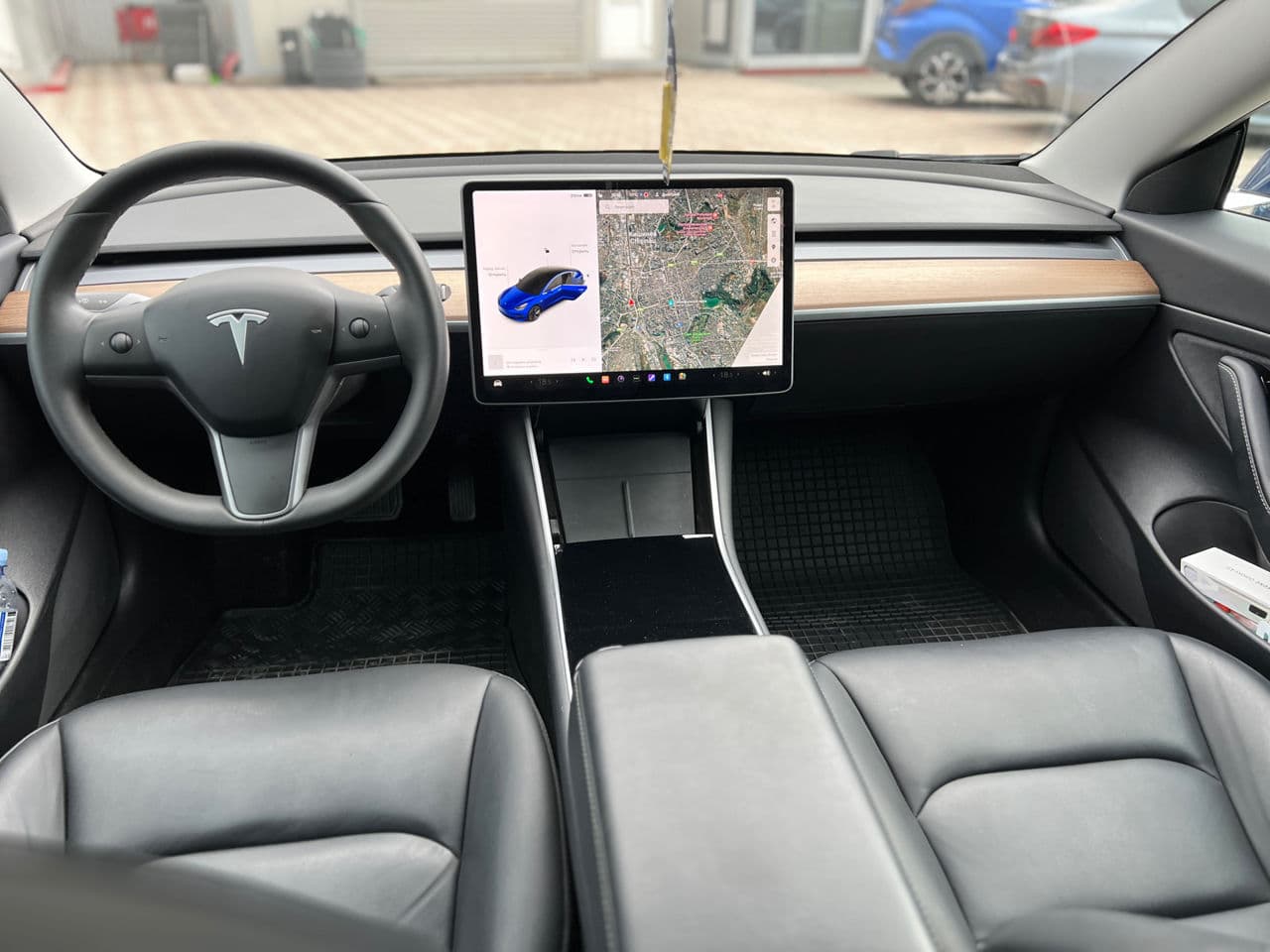 Tesla Model 3 2020 — Миниатюра 10