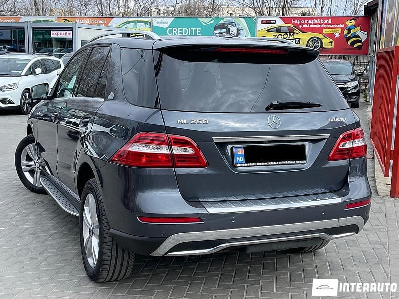 2015 Mercedes ML 250 — Miniatură 4