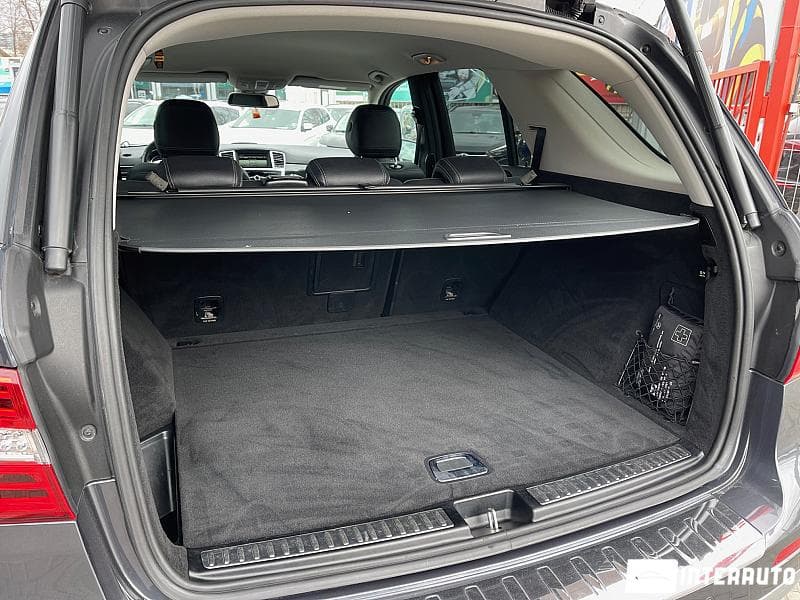 2015 Mercedes ML 250 — Miniatură 22