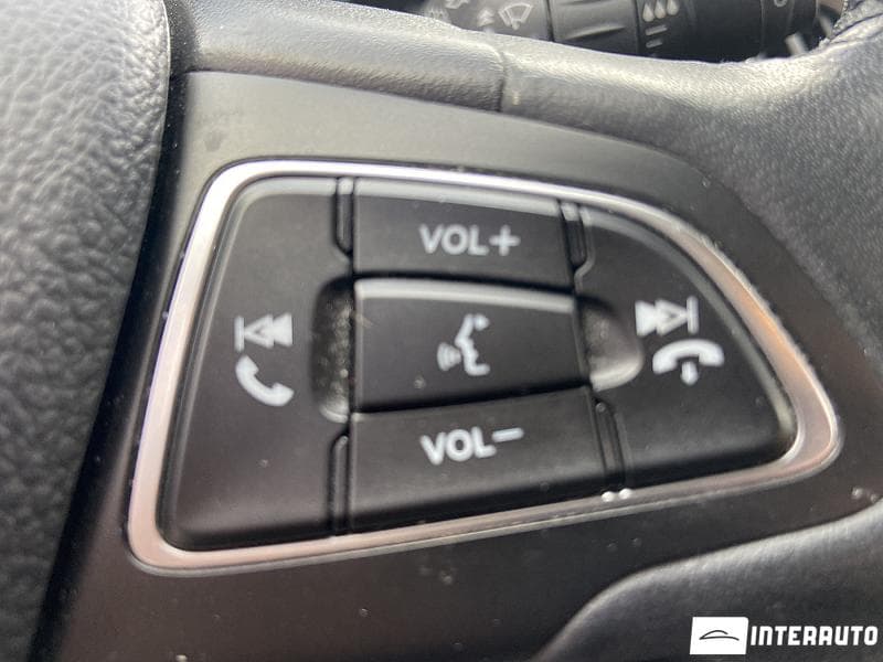 2017 Ford Focus — Miniatură 11