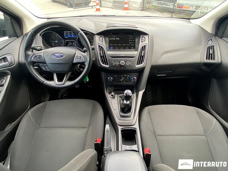 2017 Ford Focus — Miniatură 7