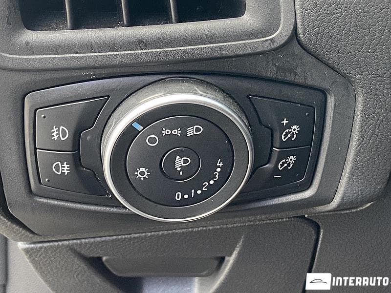2017 Ford Focus — Miniatură 8