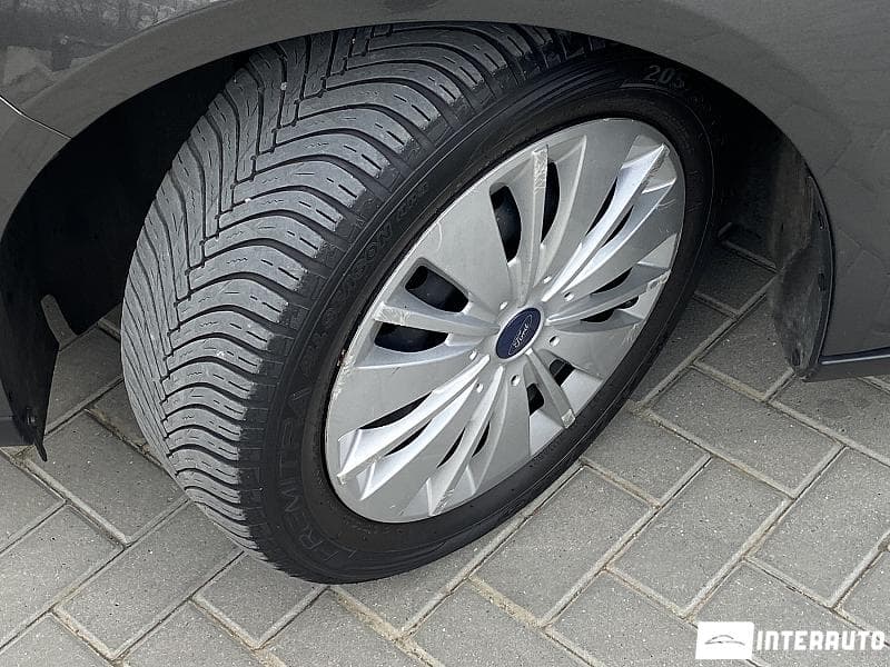 2017 Ford Focus — Miniatură 20