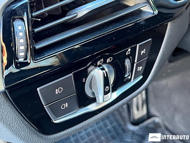 2017 BMW 520 — Miniatură 9