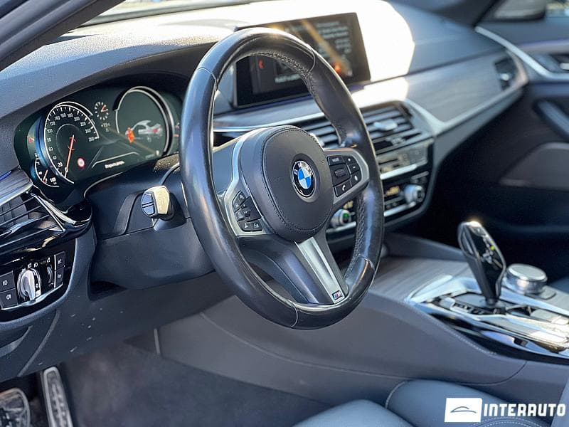 2017 BMW 520 — Miniatură 12